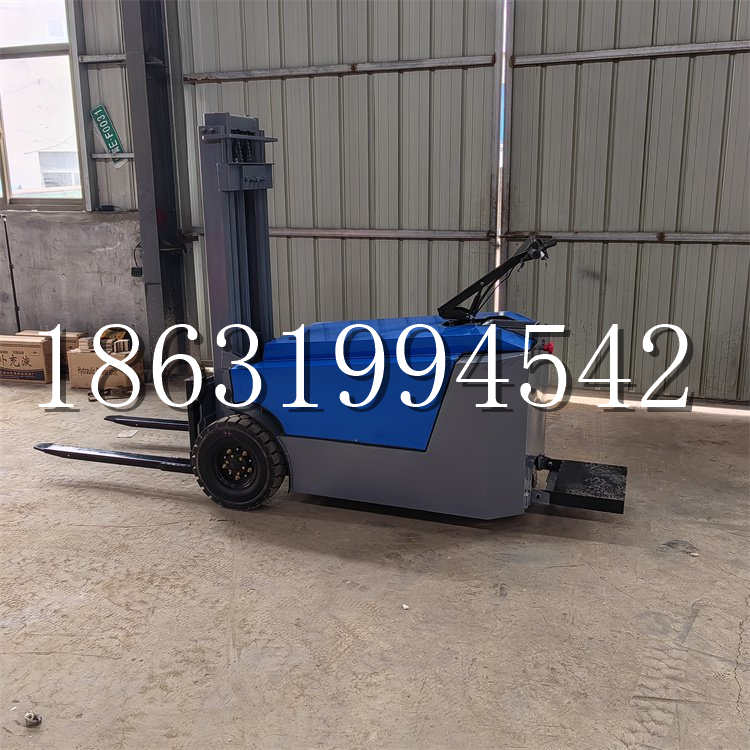 龙潭区全电动叉车插腿式堆高车液压装卸车1.5吨升高小型站驾式铲车